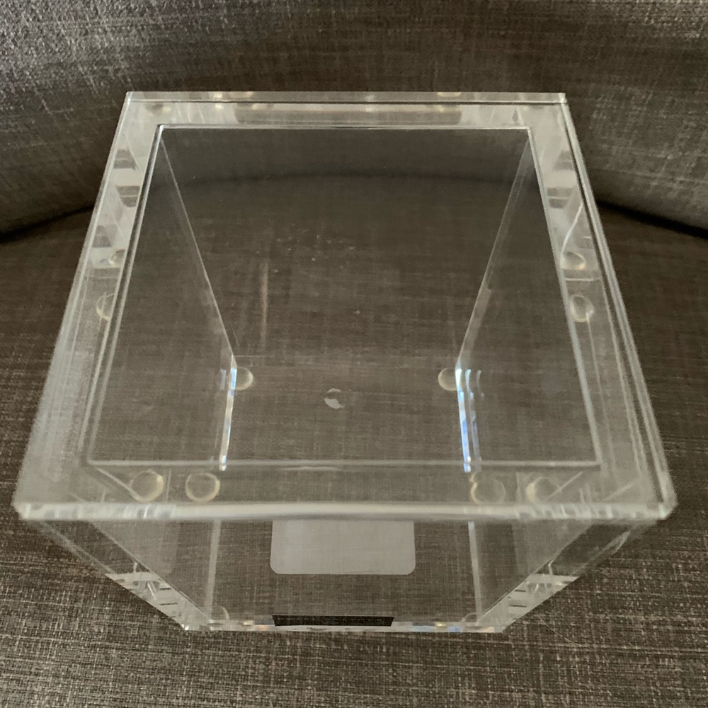 Acrylic jar with lid - clear